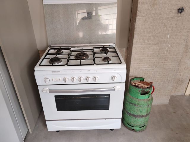 غاز نوع فريش خمس عيون للبيع ومايكرويف شارب ياباني الاصلي للبيع 2