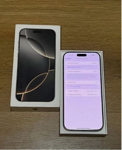 Apple iPhone 16 Pro Max - 256 GB - White Titanium