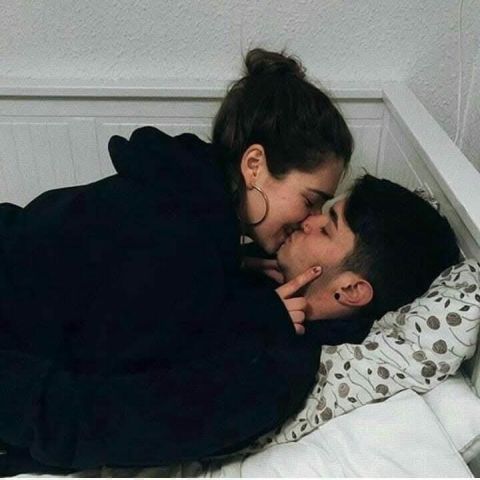 شاب يبحث عن بنت للتعارف 