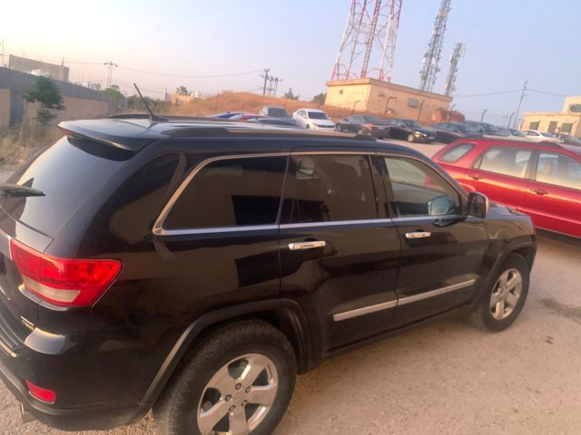 جيــــب جــراند شيــروكي 2011 فحــــص كـامــل مميــــز ة للبيـــع 2