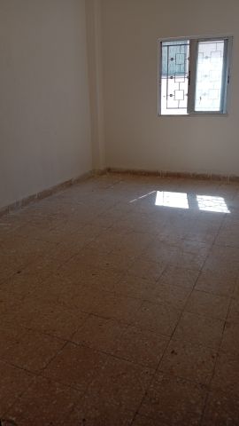 شقه 2غرفه وصالون ب120دينار اردني
