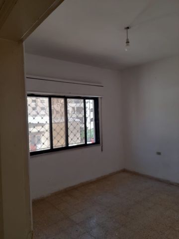 شقة للبيع جبل الحسين 8