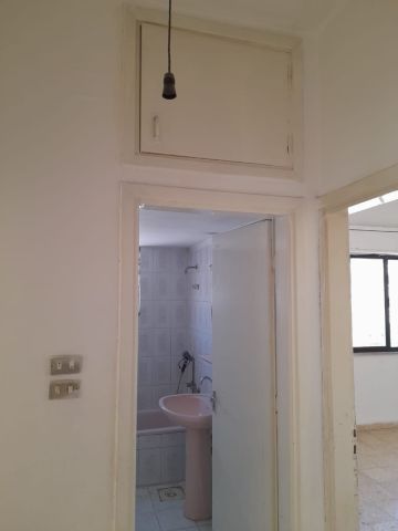 شقة للايجار جبل الحسين 6