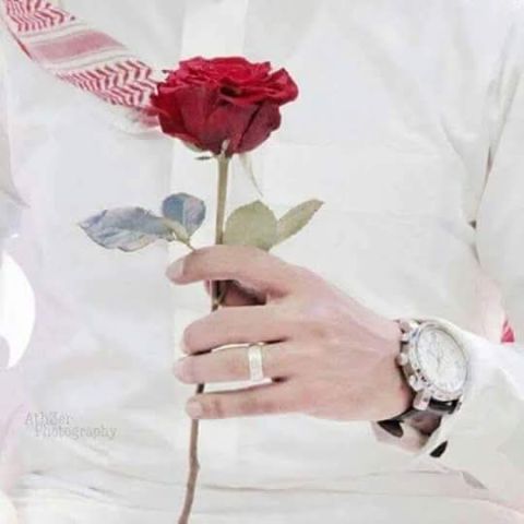 رجل يبحث عن أمره بقصد تعارف 0785571156