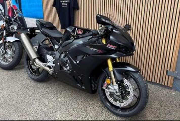 2024 HONDA CBR1000RR ABS FIREBLADE 3