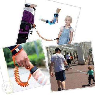 حزام امان لربط الطفل اثناء المشي مع الام او الاب